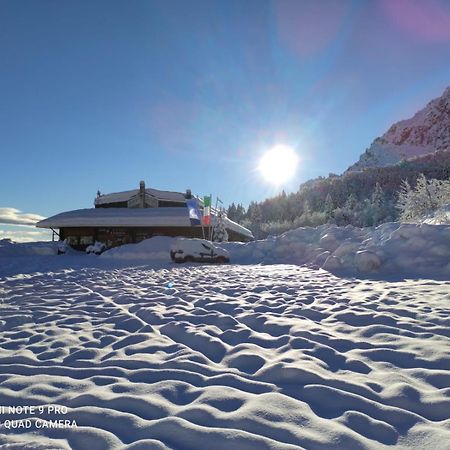 ואלטורטה Rifugio Trifoglio Ass. Ostelli Lombardia מראה חיצוני תמונה